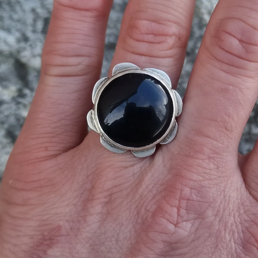 Kunstnerbonden Gothic Chic sølvring onyx