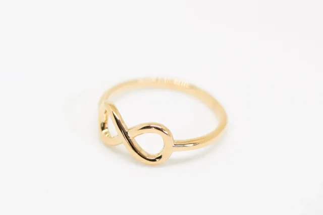 Eremis Accolade ring uendelighet 18k