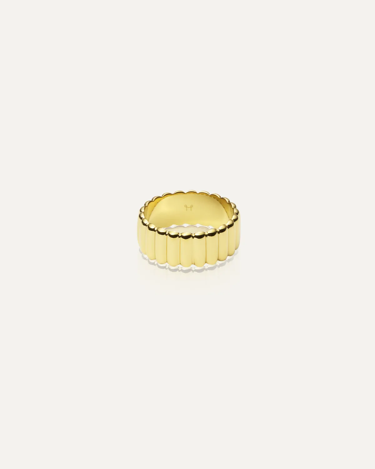 Mockberg Chic Ribbed ring gull riflet 18K
