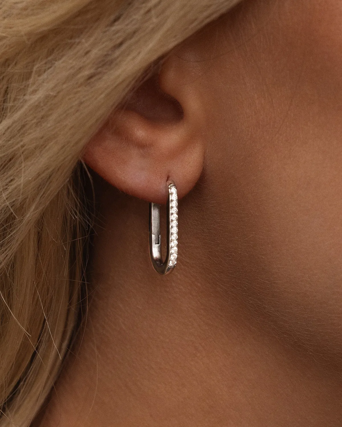 Mockberg Sparkle Medium U-Hoops øredobber sølv 19,5 mm