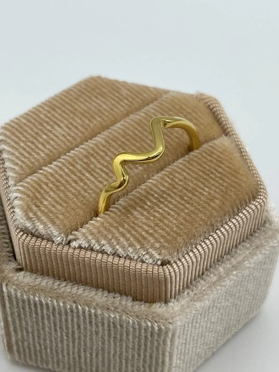 Mea Nani Seraphina ring gull 14K bølget