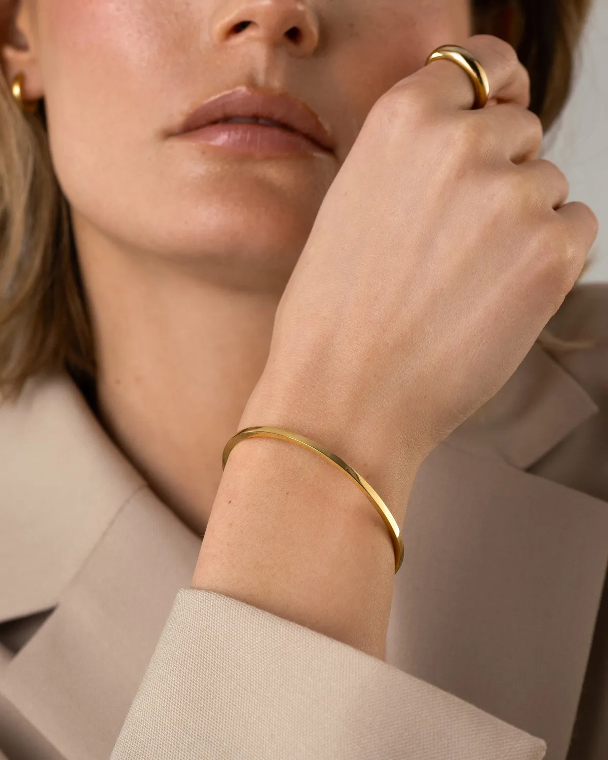 Mockberg Sleek Bangle Small armbånd gull 17 cm