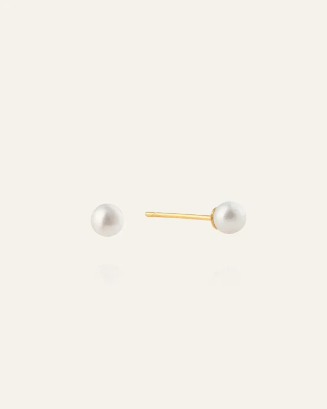Mockberg Pearl Studs Small øredobber gull perle