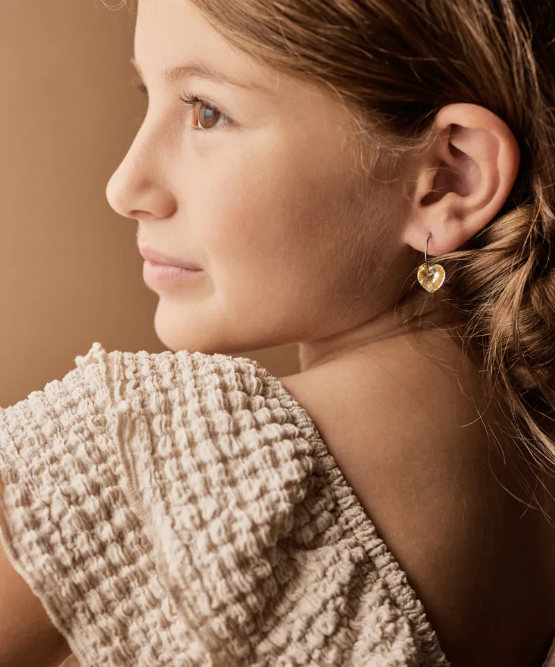 Blomdahl Ear Ring Pendant Heart øredobber 14 mm rainbow titan