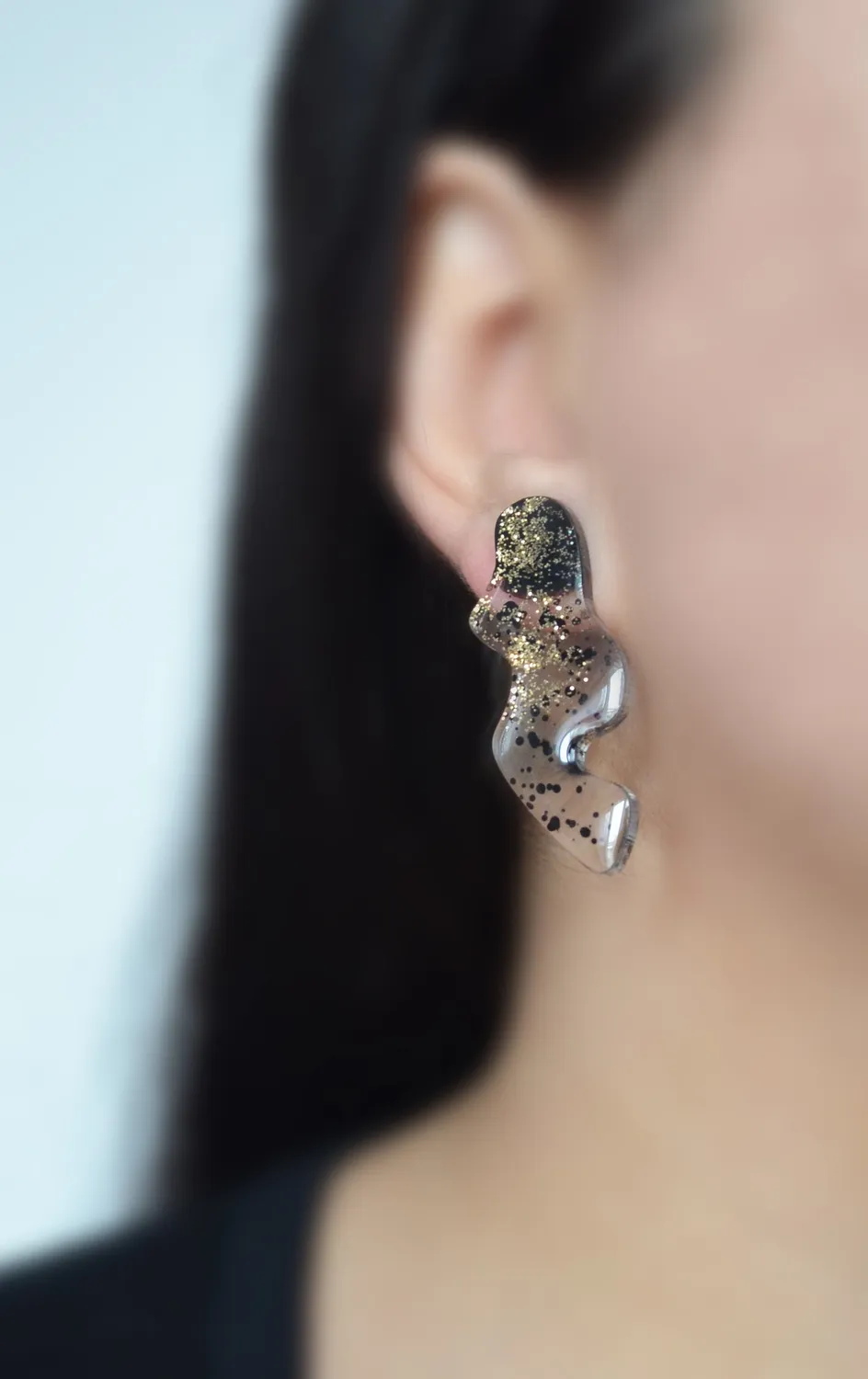 BooandBooFactory Black and Gold Glitter Ombre Squiggle stud-øredobber