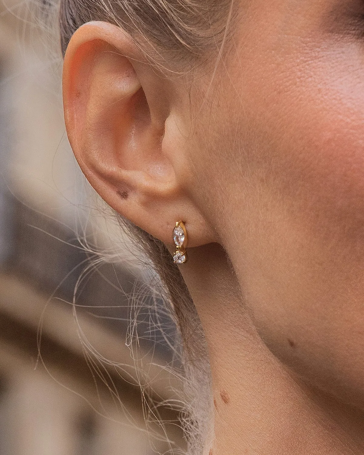 Mockberg Élise ørestikker gull zirkonia 11 mm
