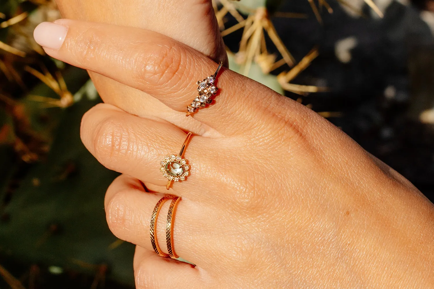 Eremis Delphinium ring 18k gull blå sten