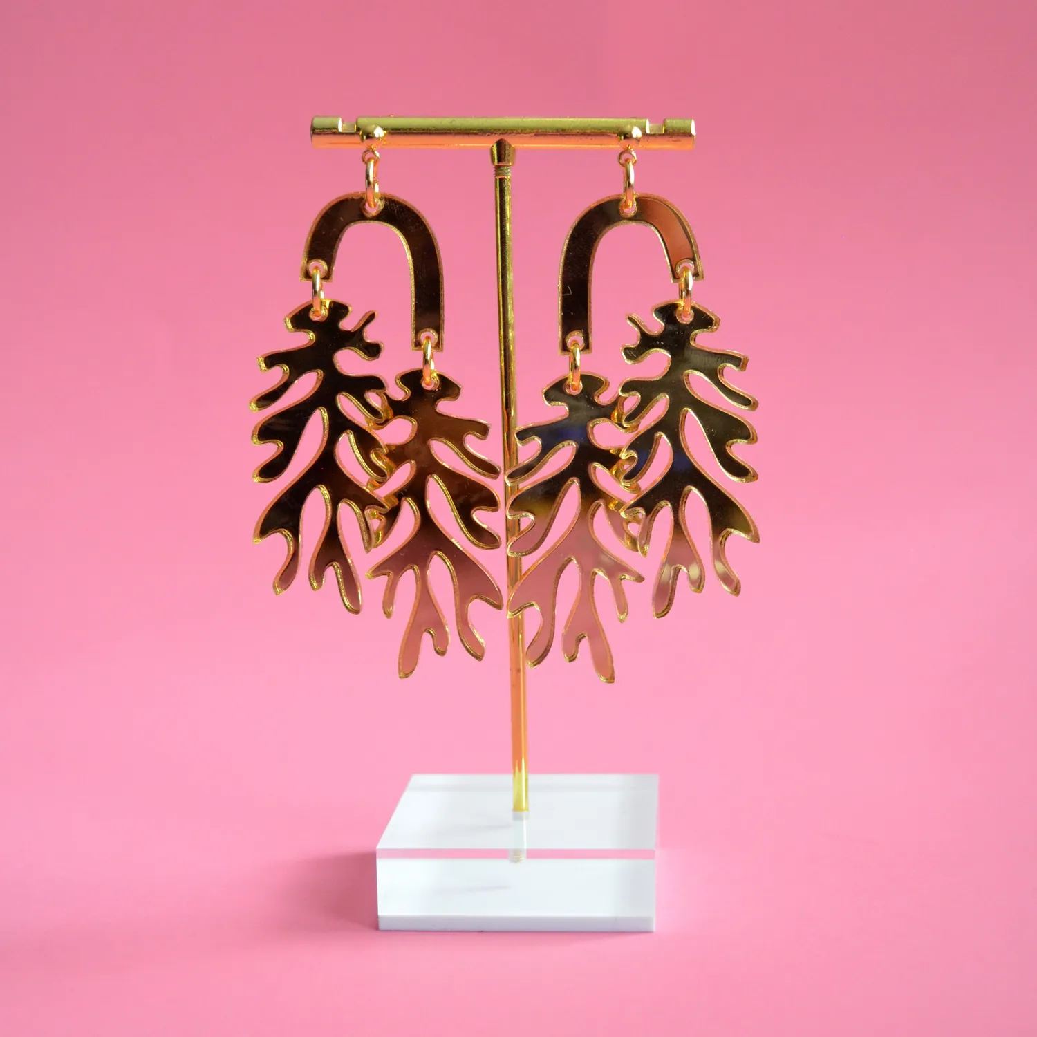 BooandBooFactory Gold Leaf Matisse Acrylic Arch øredobber gull