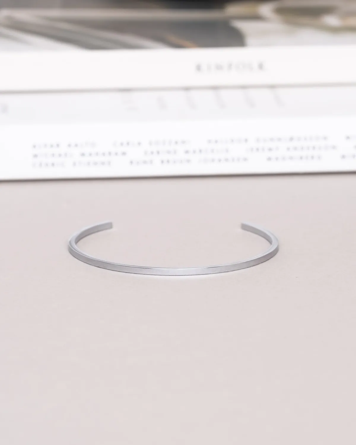 Mockberg Sleek Bangle Small armbånd sølv 17 cm