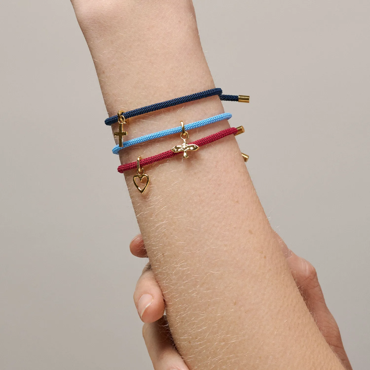 Enamel Color Cord Steel Blue armbånd 23 cm nylon
