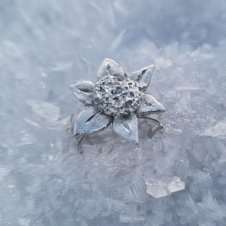 Kunstnerbonden Solsikke ring sølv statement