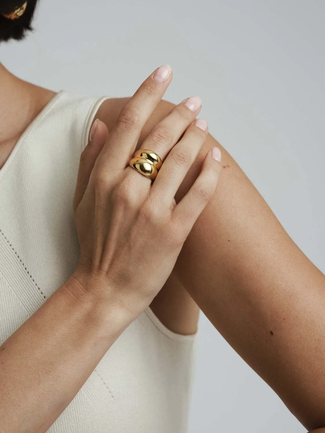 Mockberg Rebel Double Ring gullring stål str 50-60