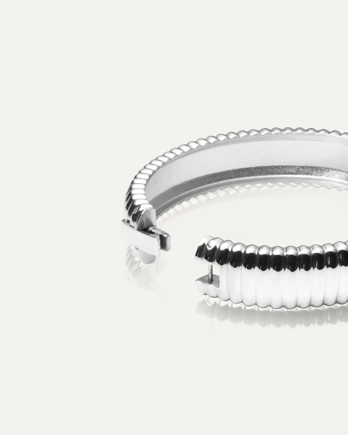 Mockberg Retro Ribbed Bangle armring sølv 160 mm