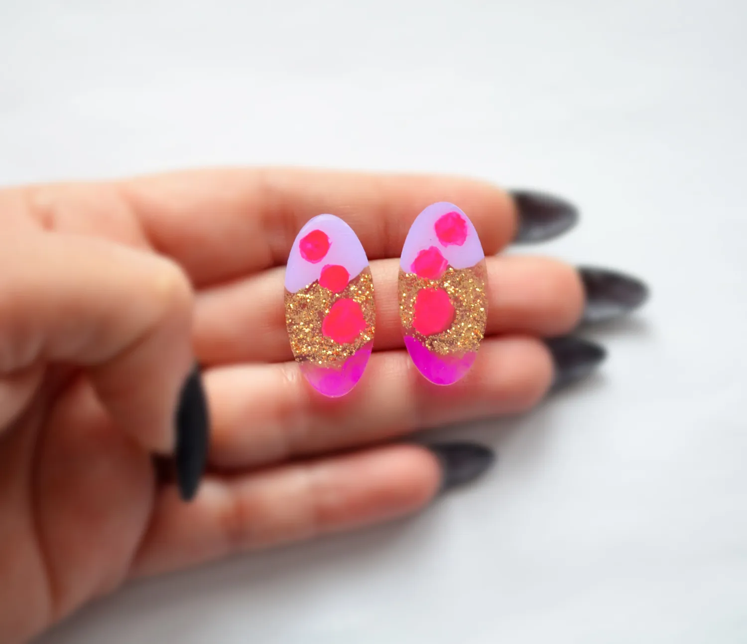 BooandBooFactory Pink Purple Glitter stiftøredobber resin