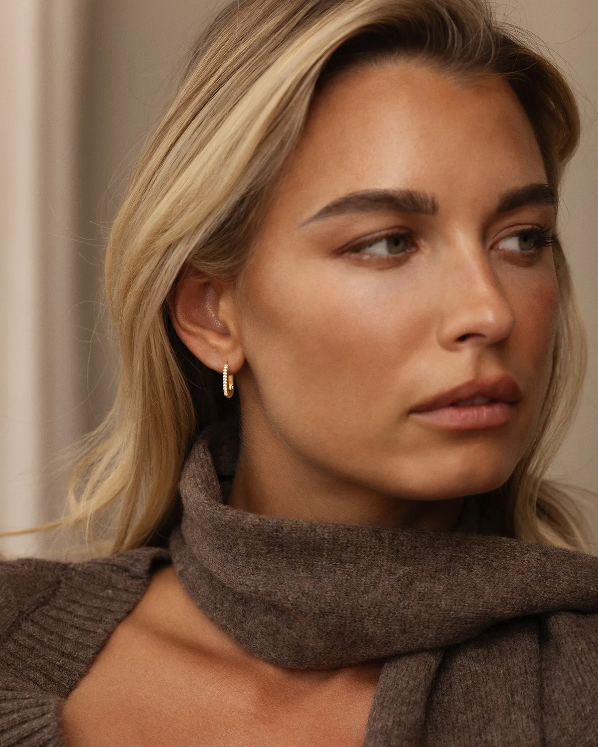 Mockberg Sparkle Small U-Hoops øredobber gull 15 mm