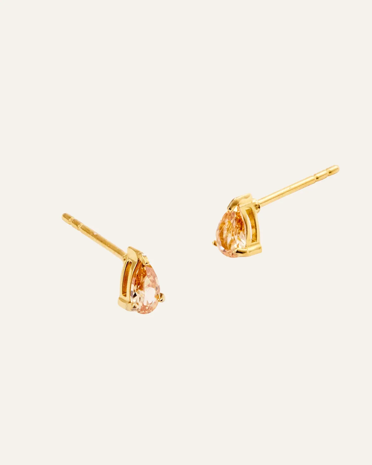 Mockberg Belle Champagne øredobber small 5x3 mm