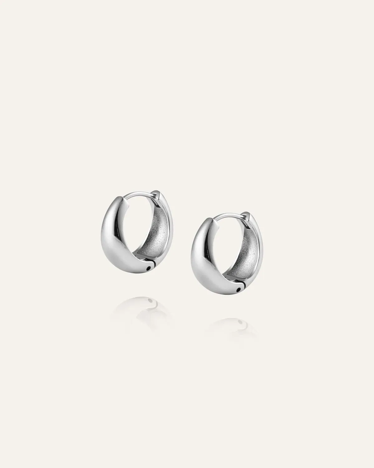 Mockberg Bold Hoops Medium øredobber sølv 16 mm