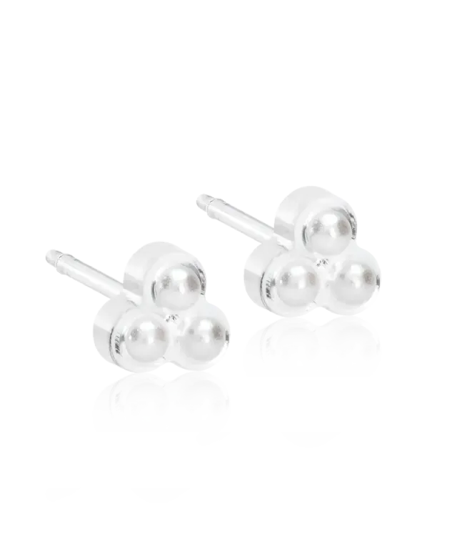 Blomdahl Clover Pearl øredobber 6 mm hvit plast