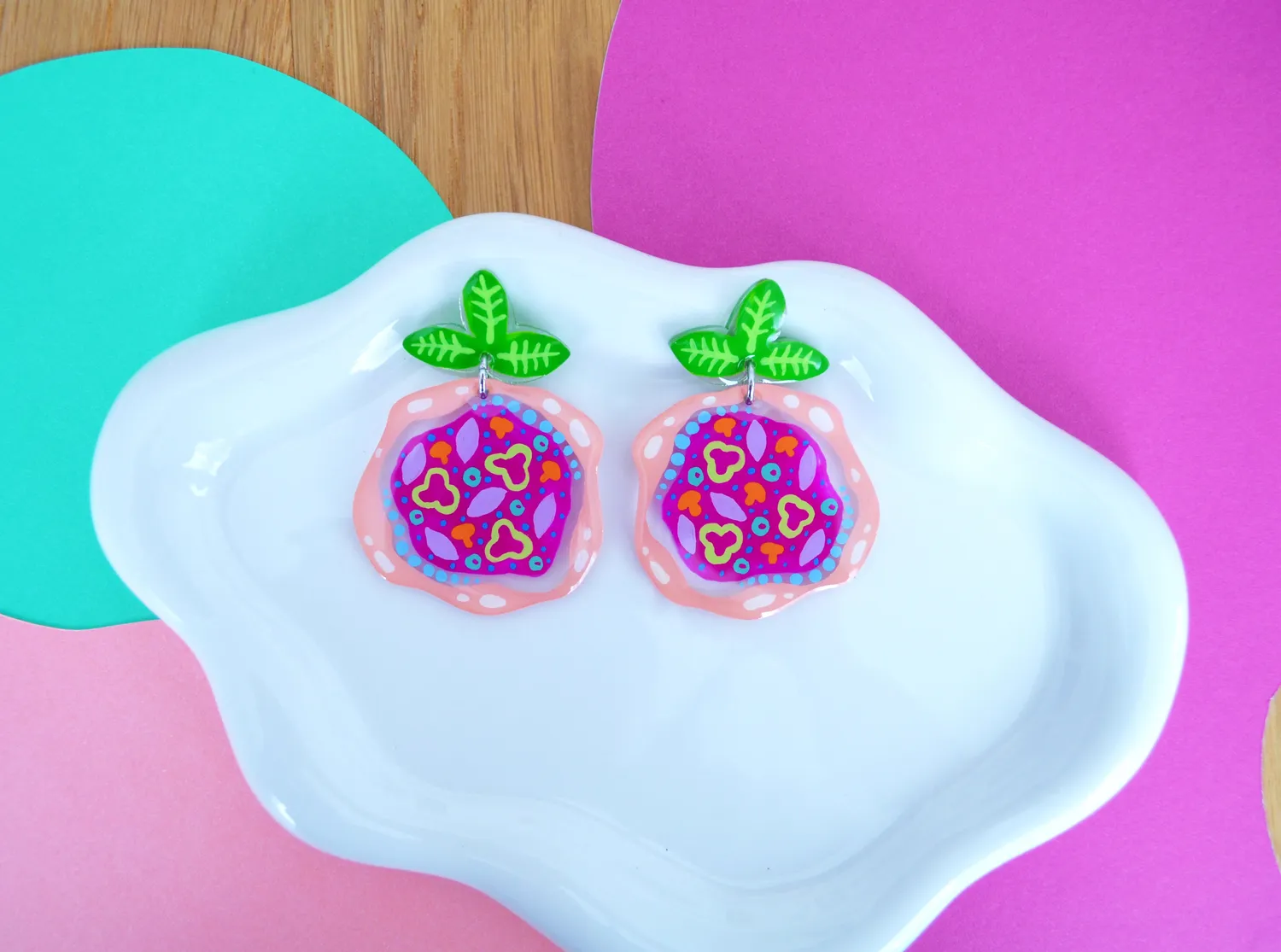 BooandBooFactory Magenta Pizza øredobber akryl grønn