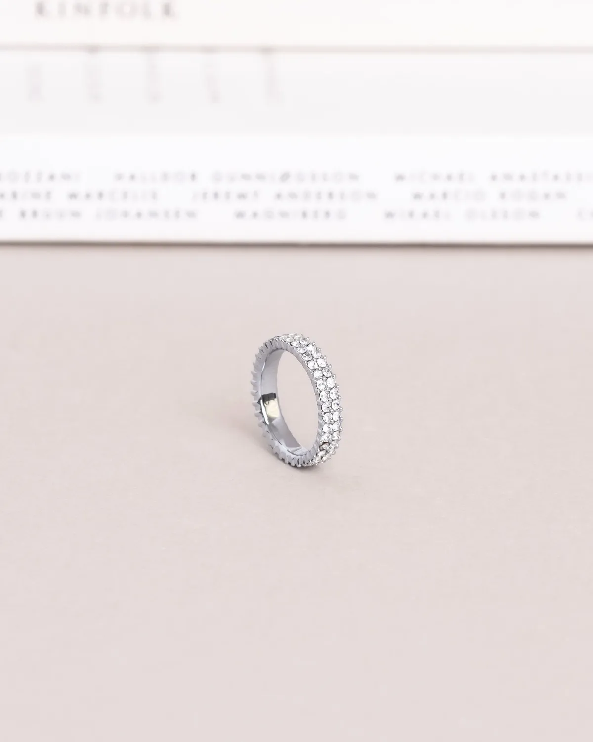 Mockberg Midnight Ring sølv hvit zirkonia