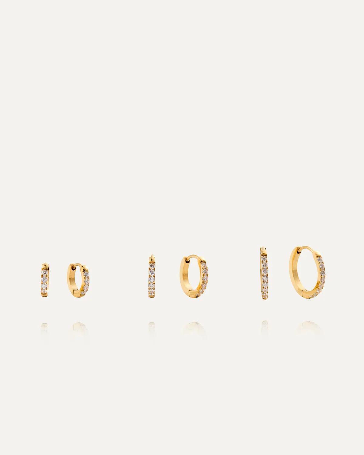 Mockberg Shiny Hoops Small øredobber gull 13 mm