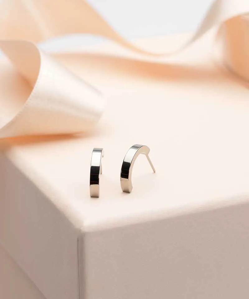 Blomdahl Pendant Plain Curved øredobber titan 10 mm