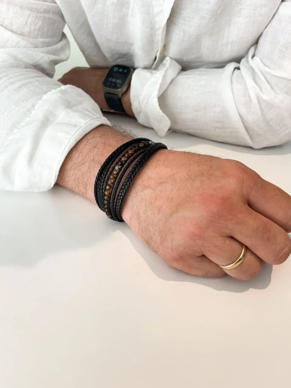 Mea Nani Milos herrearmbånd skinn tigerøye 22 cm