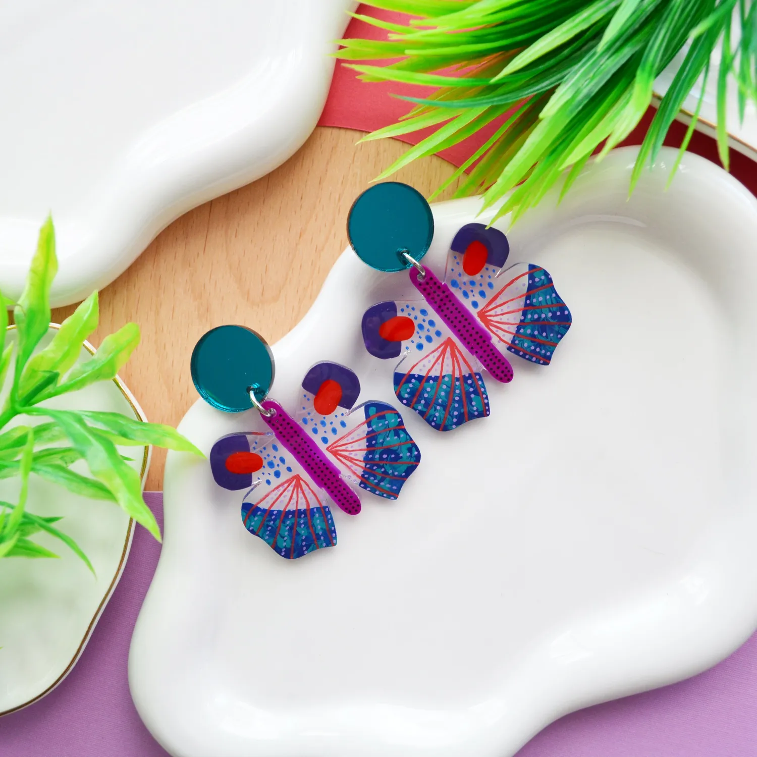 BooandBooFactory Colorful Purple Geometric Butterfly øredobber lilla