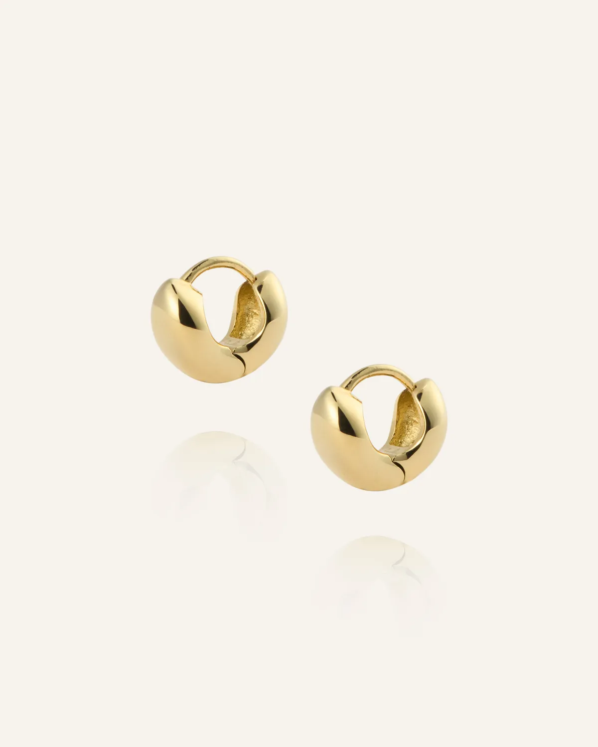 Mockberg Bulky Mini Huggies øredobber gull 12 mm