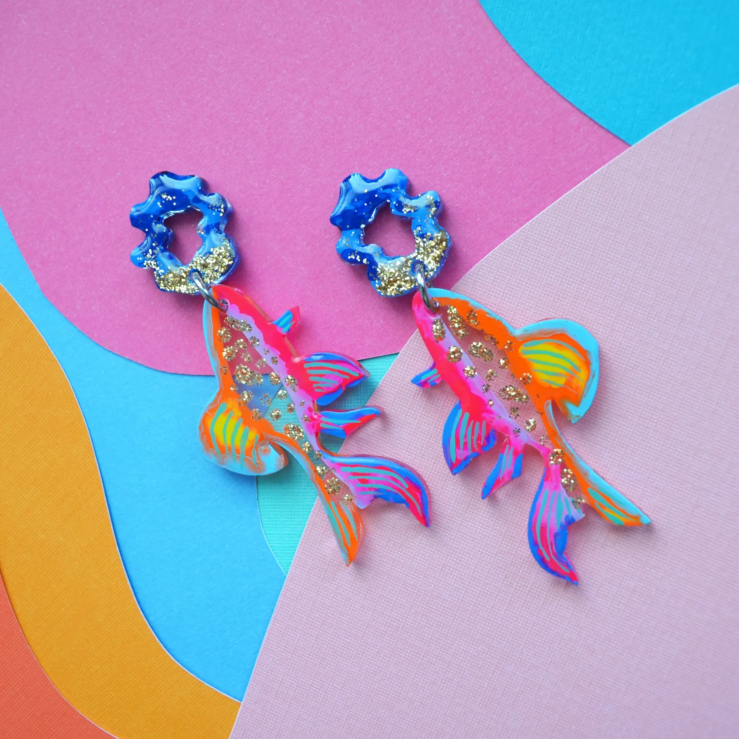BooandBooFactory Neon Pink Orange Fish øredobber glitter
