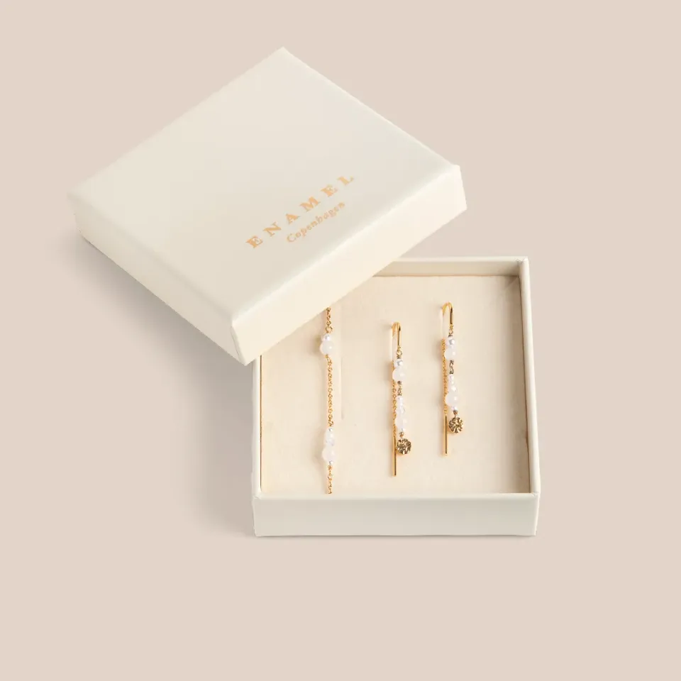Enamel Sofia White & Pearls gavesett forgylt