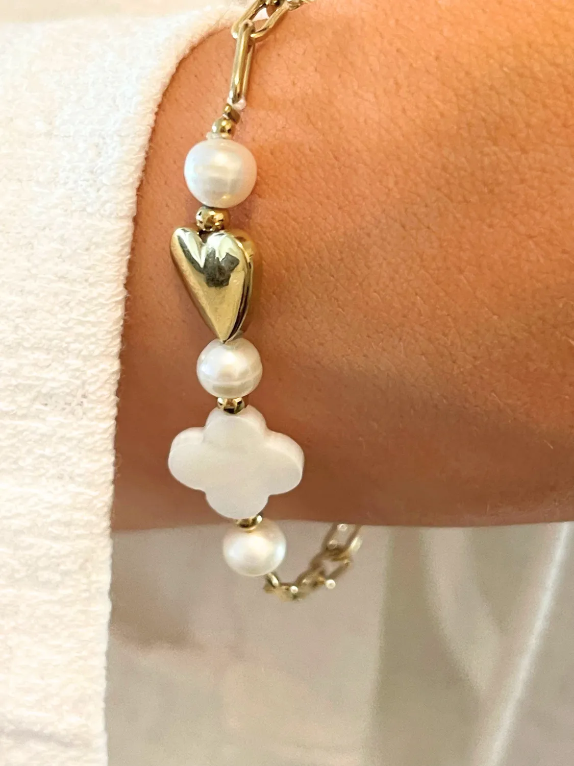 Mea Nani Stephany armbånd skjell 14K gull 16-19 cm