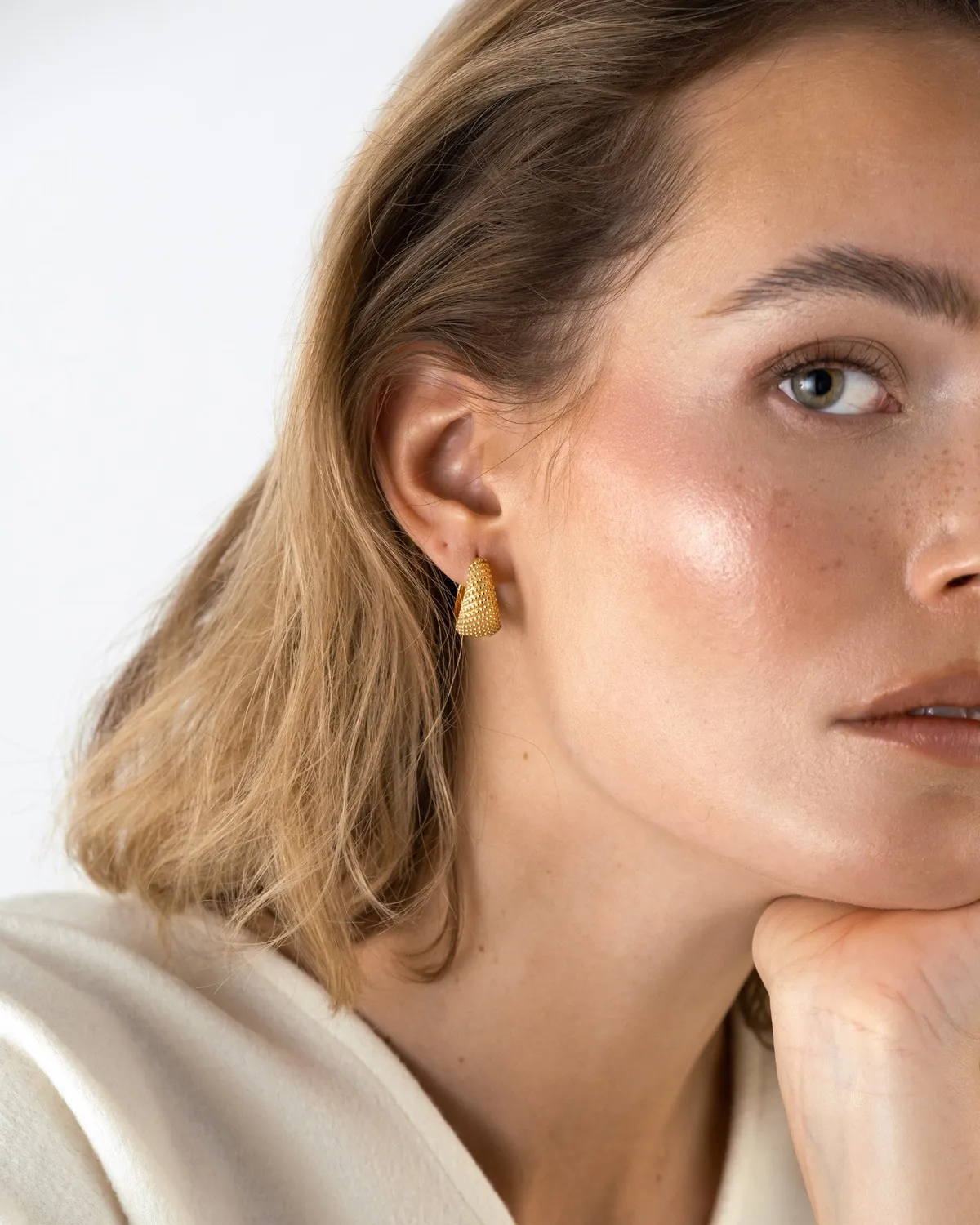 Mockberg Honey Hoops large øreringer gull 18 mm