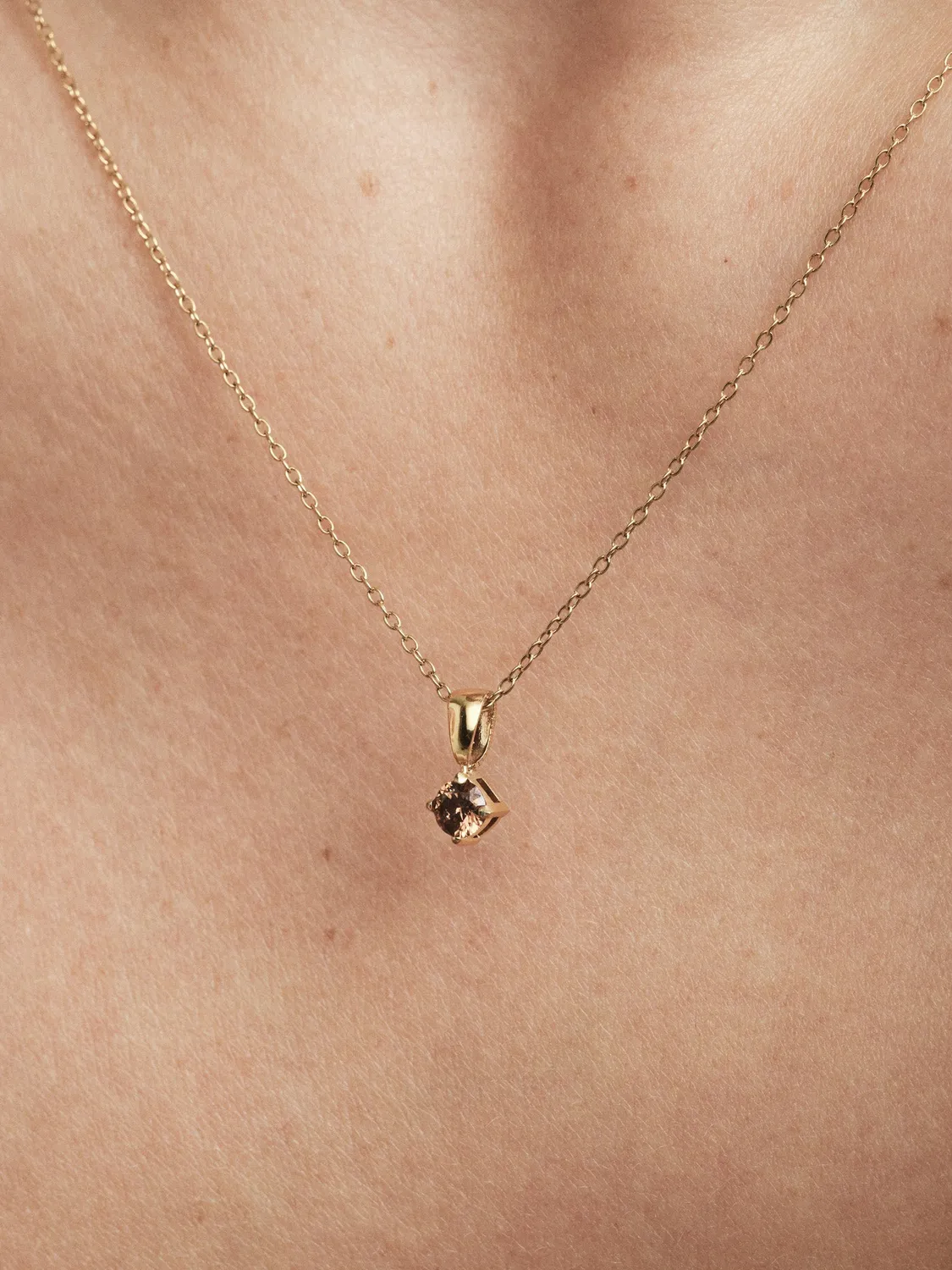 Mockberg Jolie Coffee Necklace halskjede gull 450 mm