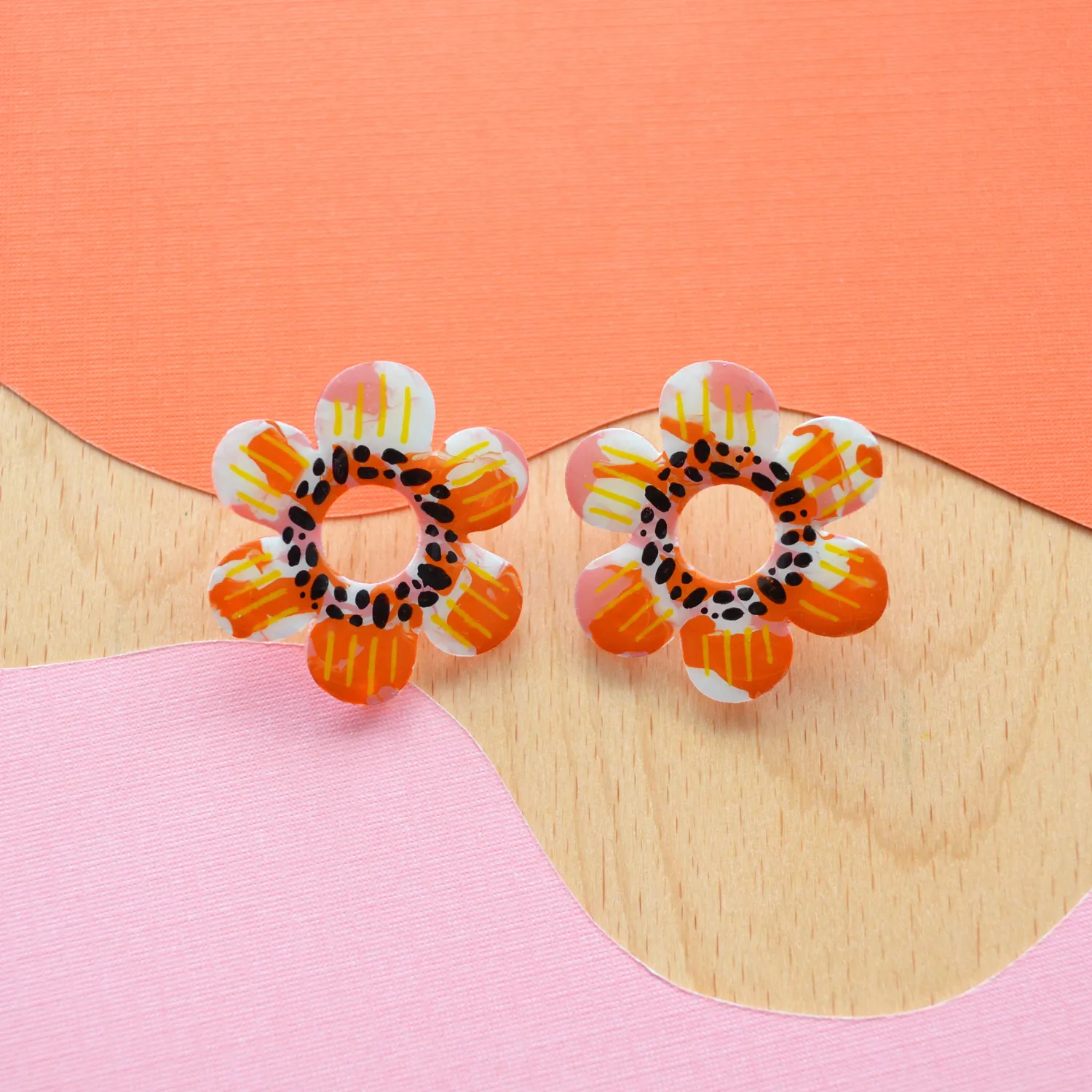 BooandBooFactory Orange Pink Flower Stud blomsterøredobber