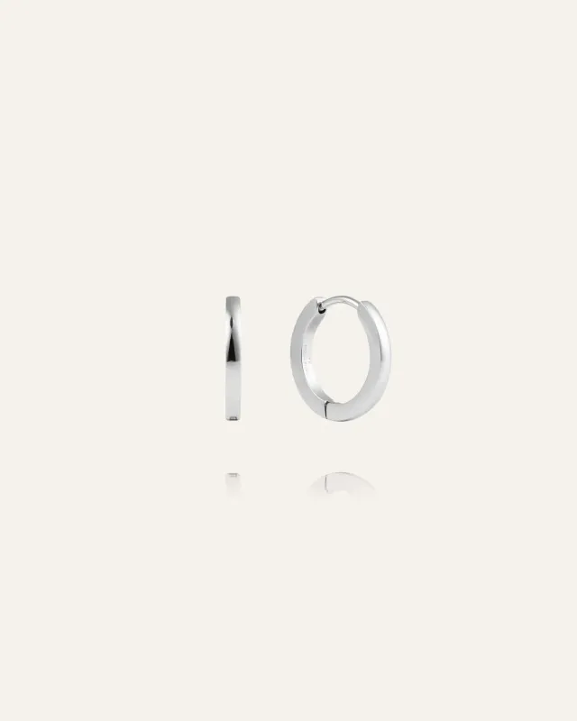 Mockberg Classic Hoops Medium øredobber sølv 16 mm vanntette