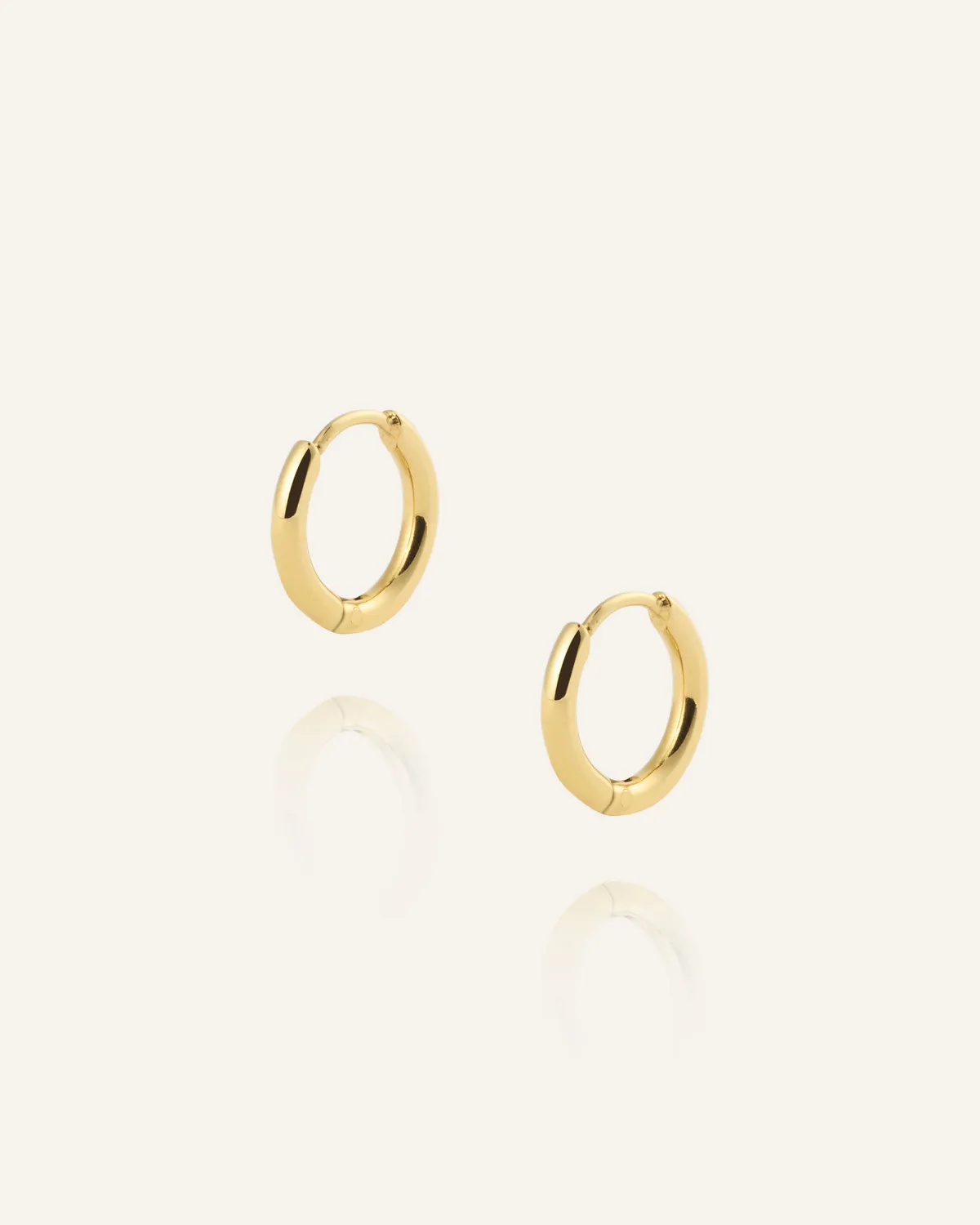 Mockberg Slim Mini Hoops øredobber gull 11 mm PVD