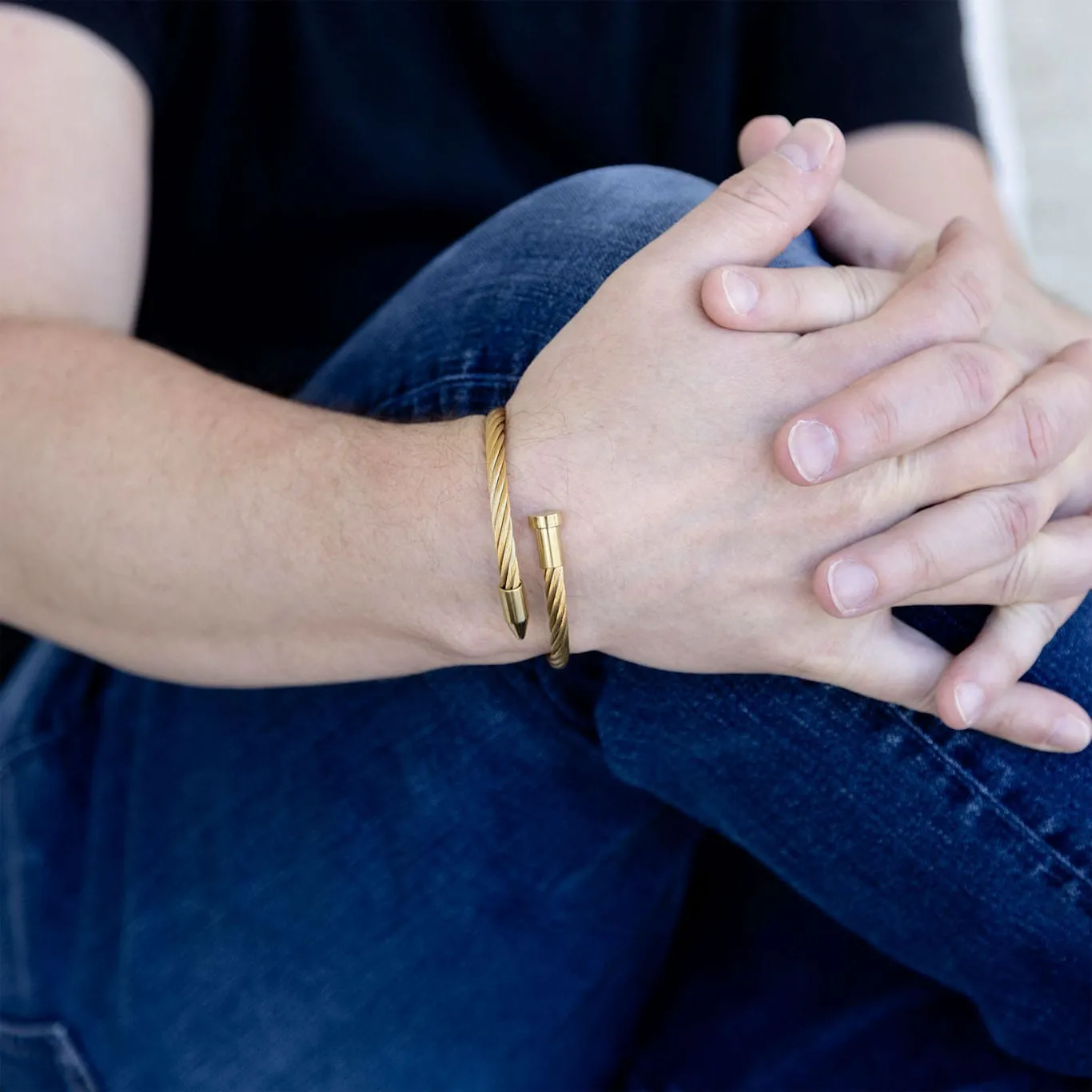 Mea Nani The Brace Cuff herrearmbånd 18K gull